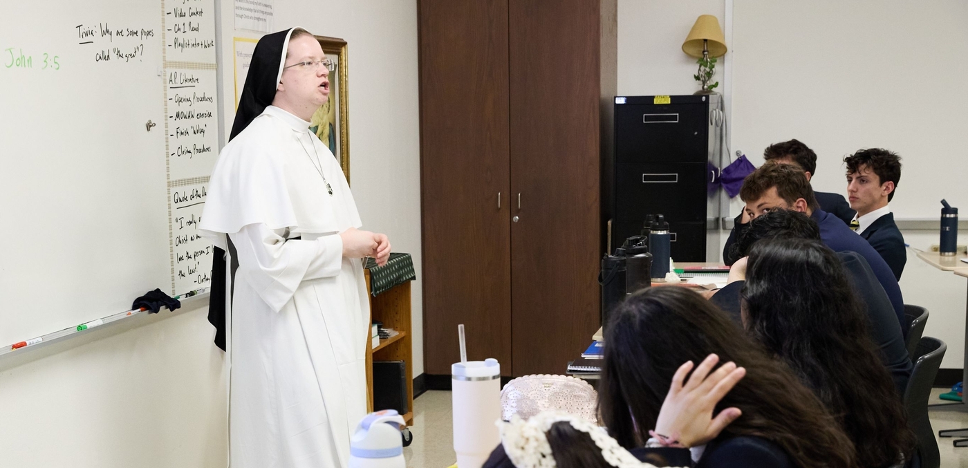 Forming Servant Leaders in Class